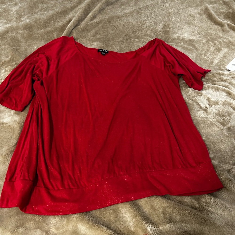 Twist tee 4x red sparkle off shoulder top
